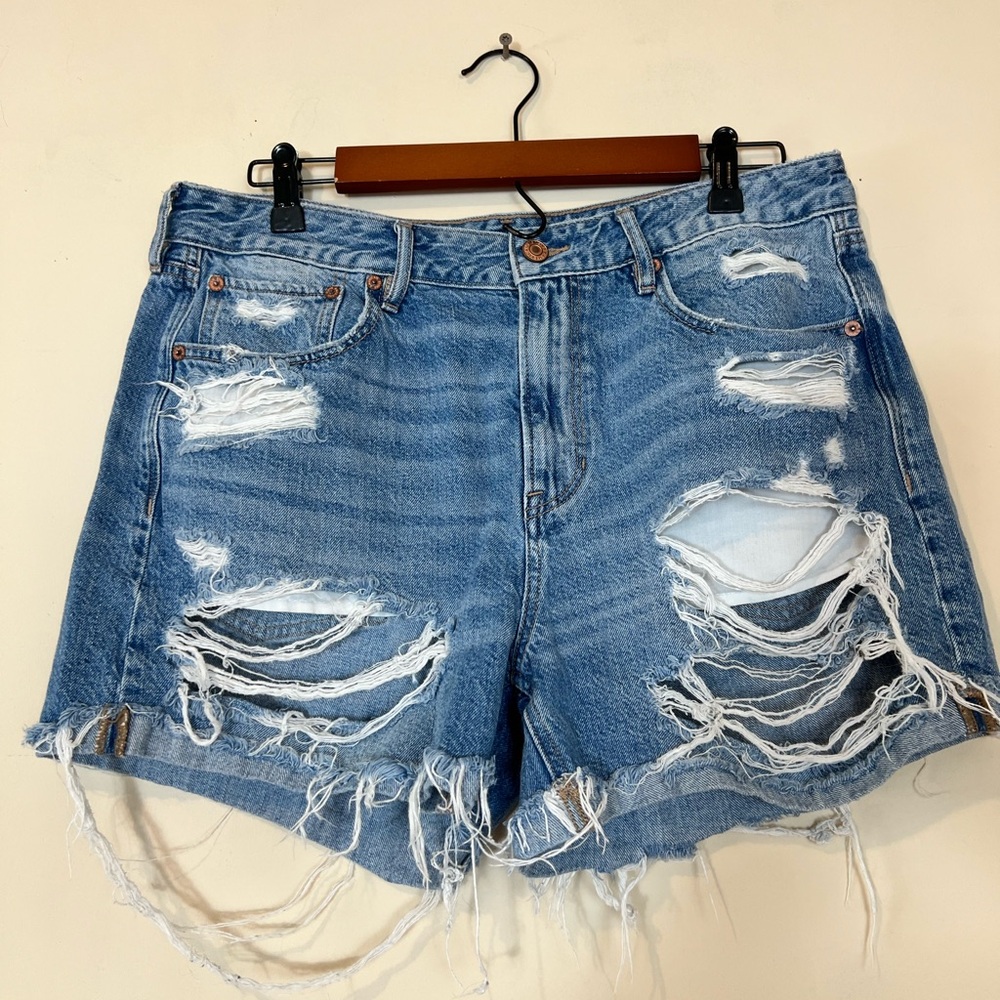 American Eagle Shorts Sz 12